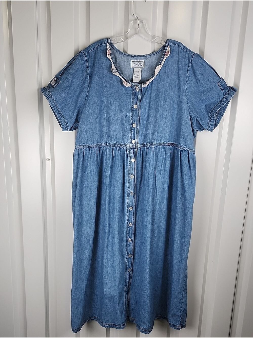 True Blue Vintage Button-Front Dress Denim 20W Crochet Detail Modest Loose Fit